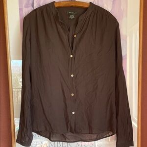 Eddie Bauer Silk/Cotton Blend Lightweight Luxury Blouse, Size M